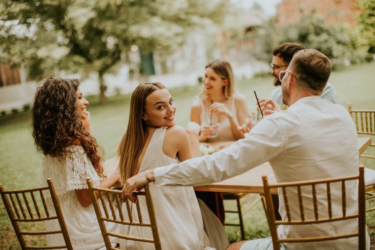 Keto-vriendelijke drankjes, alcoholvrije mocktails, gezond borrelen, invloed van alcohol op ketose, alternatieven voor alcohol, keto en slaapkwaliteit, gewichtsverlies op keto, nutriëntenopname en alcohol